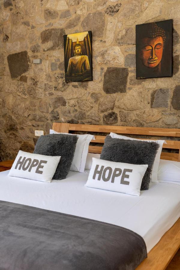 Somnis De L'Emporda Bed & Breakfast Vilacolum Room photo